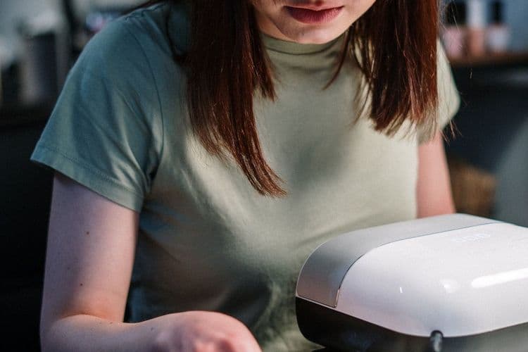 Le Kit Minimum Viable de la Prothésiste Ongulaire : Arrête d'acheter, commence à poser